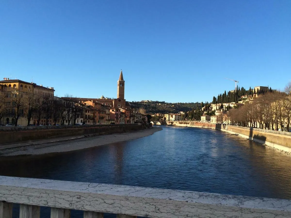 ** Affittacamere Suites alla Giarina Verona Italia